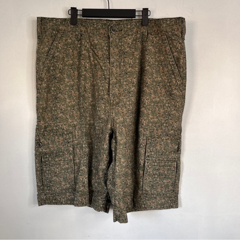Levi’s Cargo Shorts Desert Camo Pattern Men's Size 40